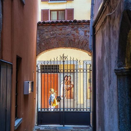 Cesare 22 - The House Of Travelers Villa Como Exterior photo