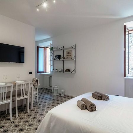 Cesare 22 - The House Of Travelers Villa Como Exterior photo