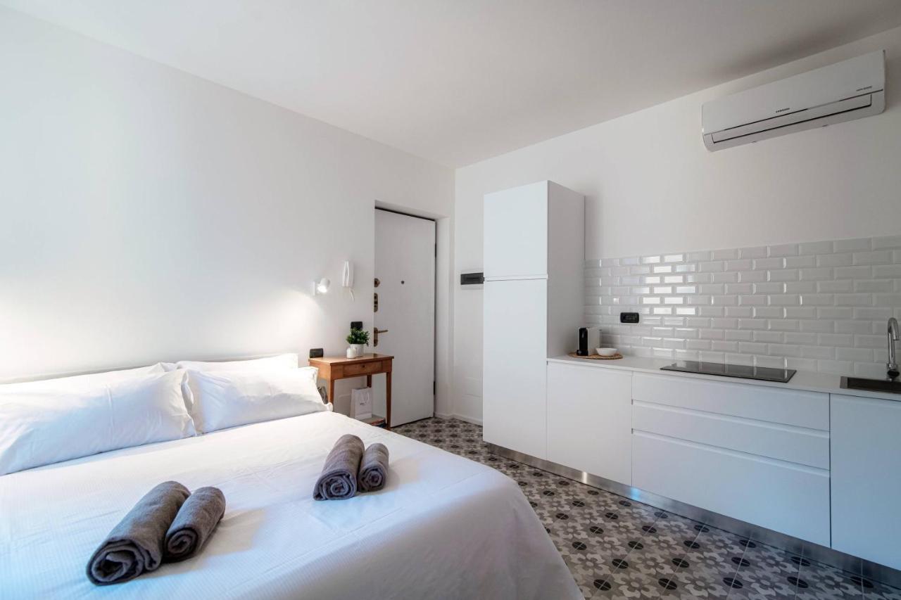 Cesare 22 - The House Of Travelers Villa Como Exterior photo